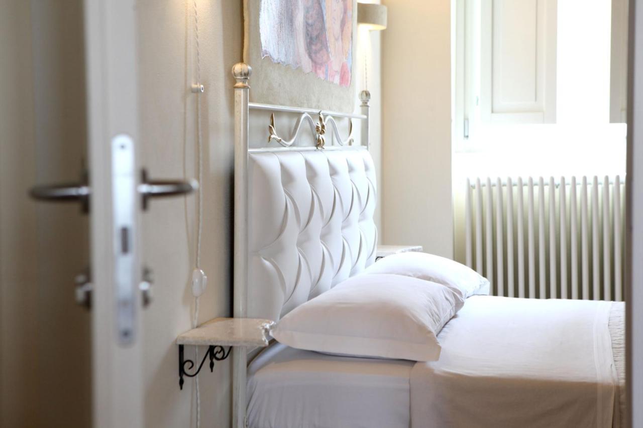 La Pergola Ai Sassi Bed and Breakfast Matera Exteriör bild
