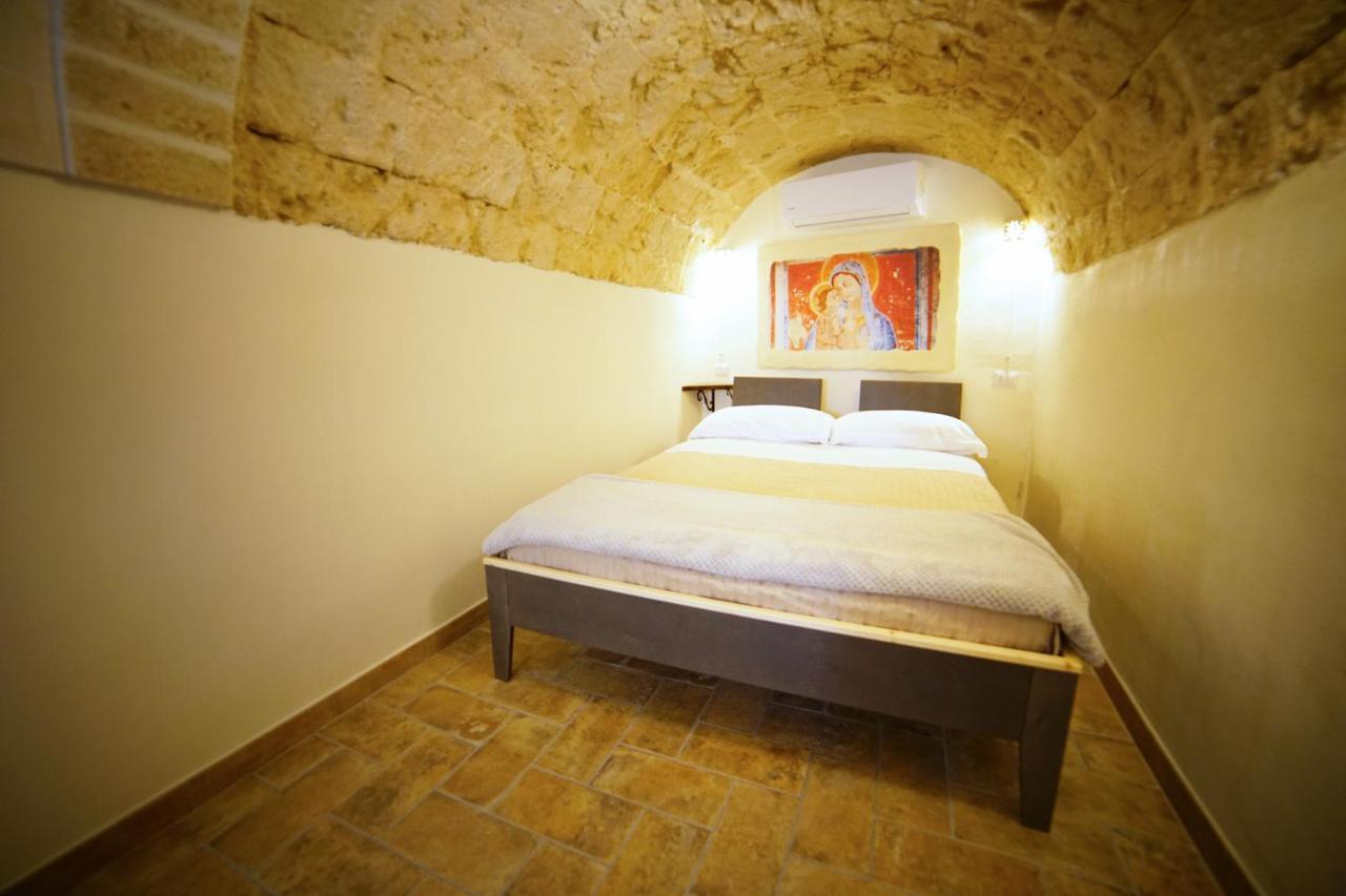 La Pergola Ai Sassi Bed and Breakfast Matera Exteriör bild
